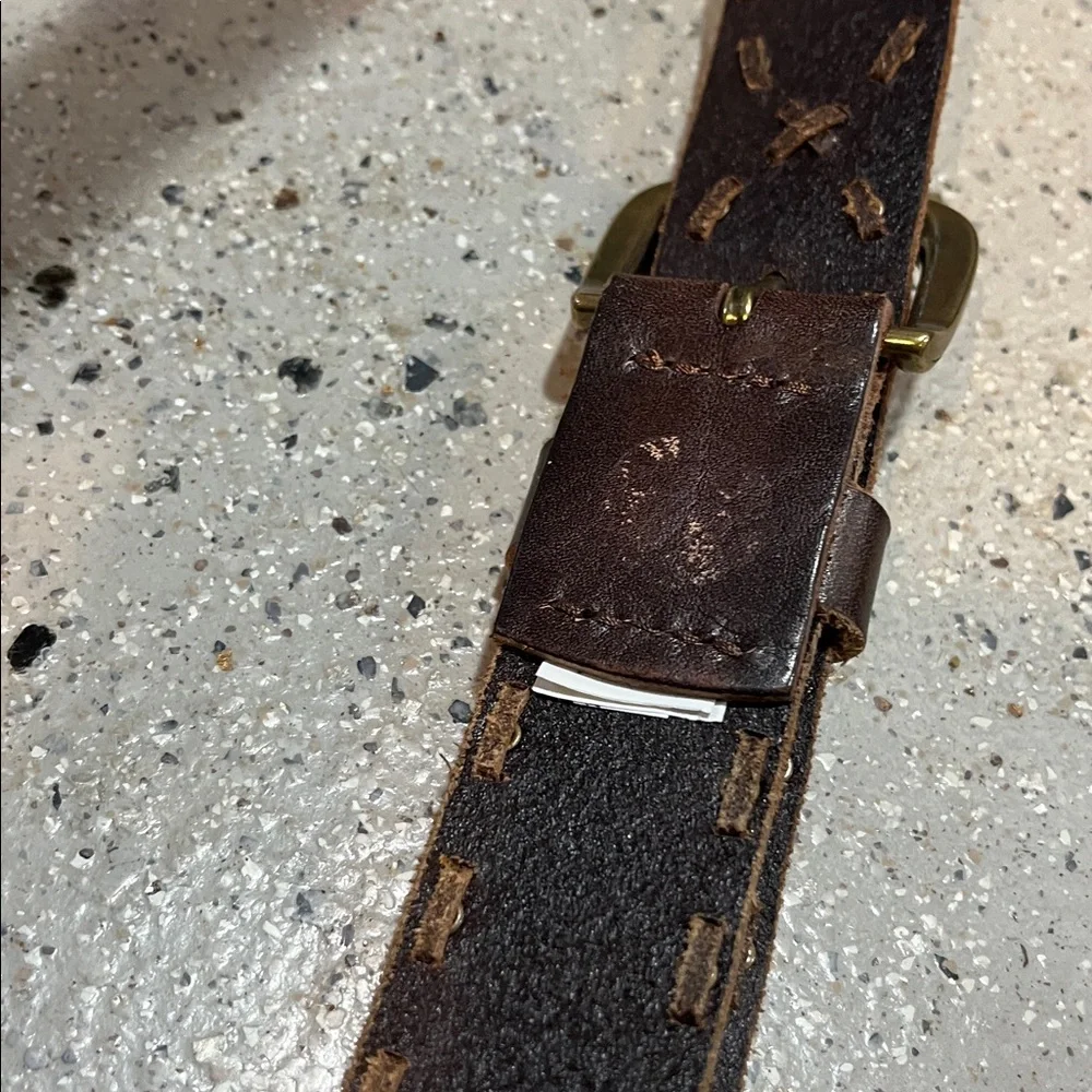 LEATHER LACED AND STUDDED BELT WITH ROUNDED GOLD TONE BUCKLE BRN SIZE 41 UNISEX